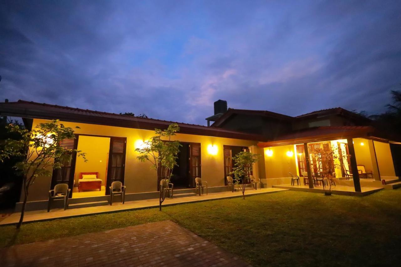 Negombo 146 Homestay Exterior foto